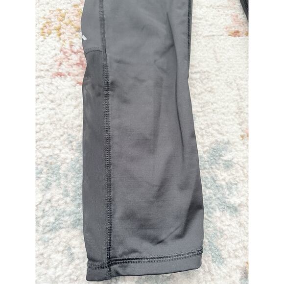 Alexo Athletica Women's Size XS Black Nylon Concealed Carry Cropped Leggings - Picture 2 of 15